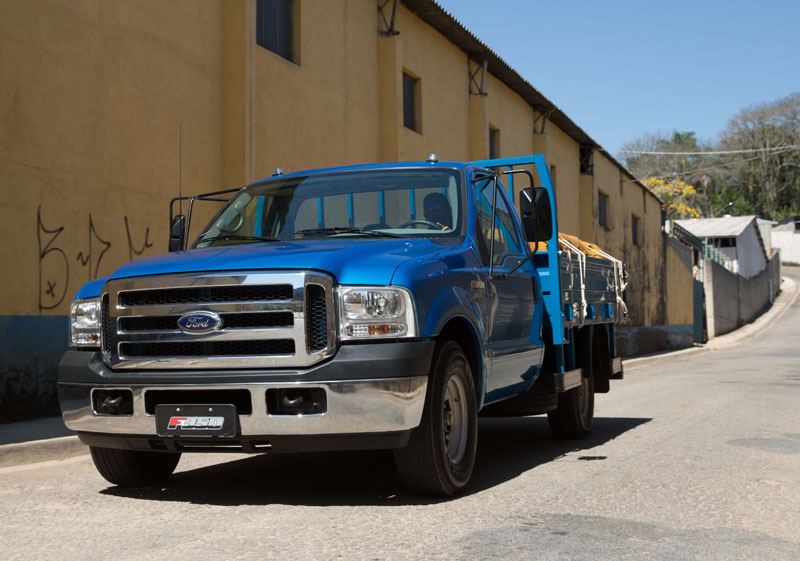 Ford Caminhões fecha na liderança dos leves e semileves