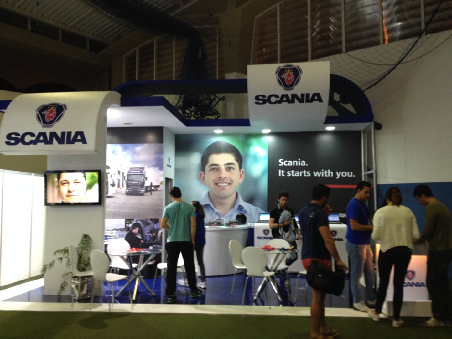 Scania promove desafio de logística para universitários