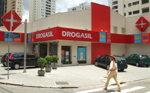 Raia Drogasil divulga balanço