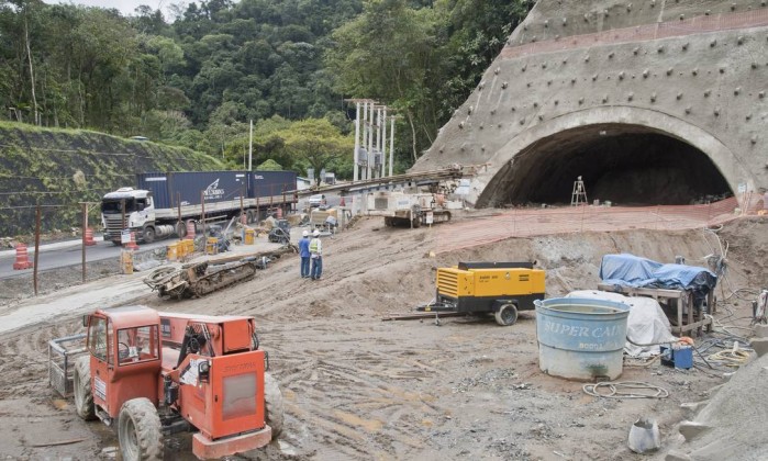 Estrada que vai substituir a Rodovia Rio-Petrópolis receberá R$ 400 milhões