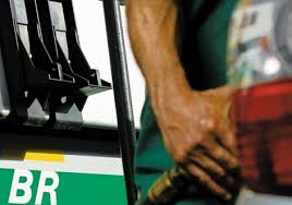 Petrobras anuncia alta no preço da gasolina e do diesel nas refinarias