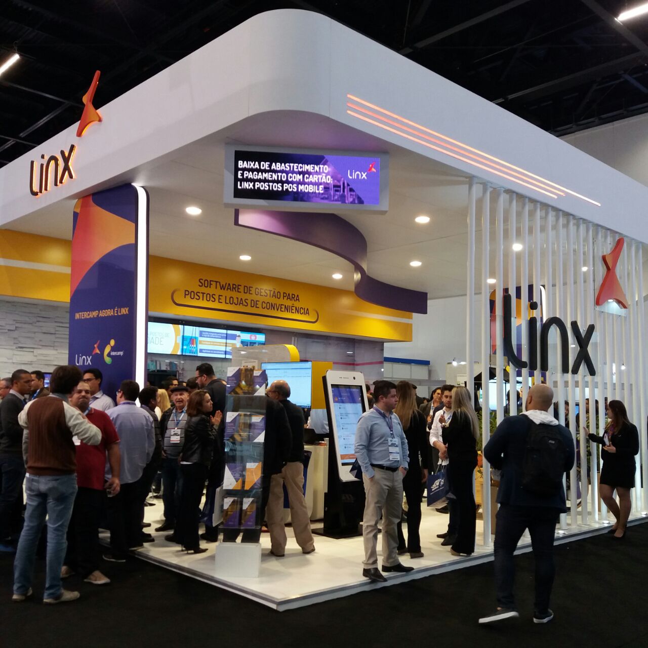 Linx apresenta solução que permite que o cliente pague pelo combustível sem sair do veículo