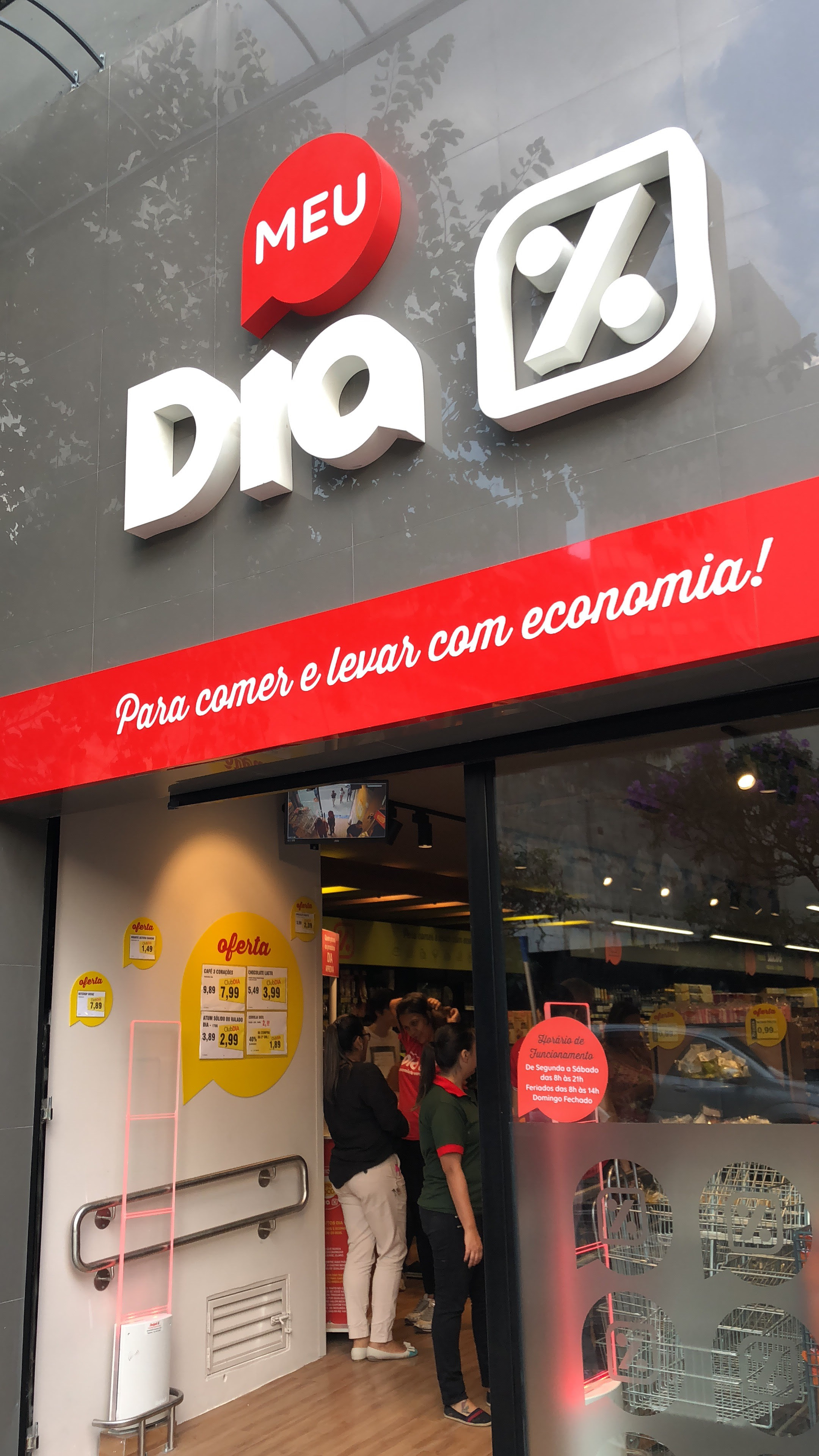 Rede DIA inaugura novo conceito de loja no Brasil