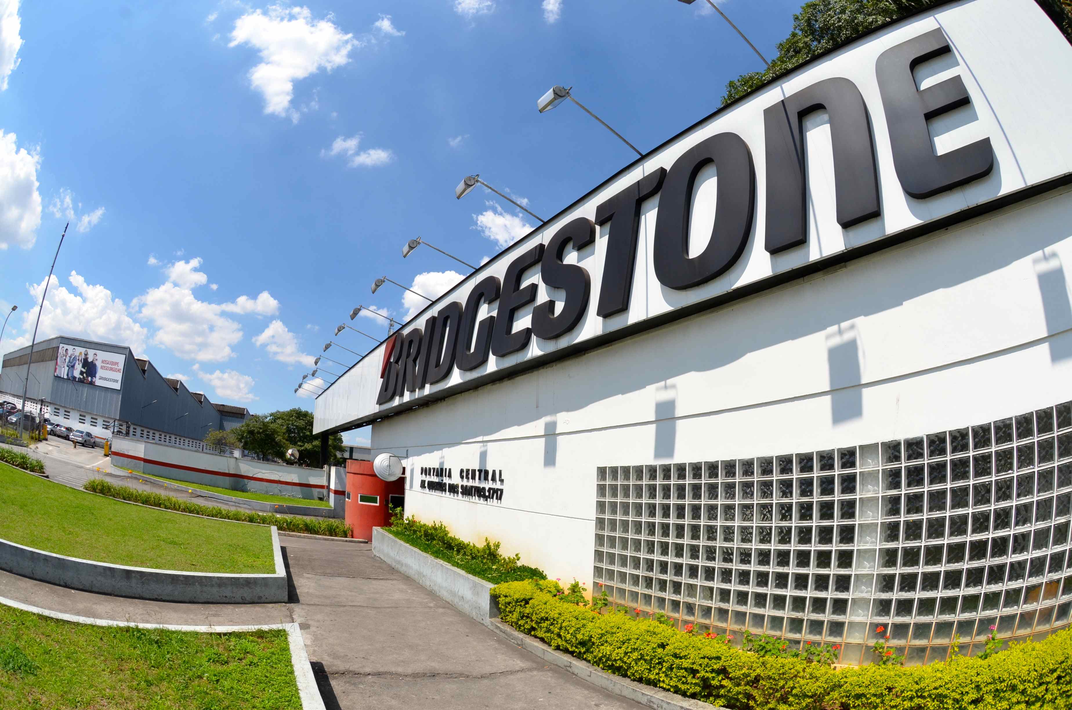 Bridgestone anuncia nova linha Firestone Classics