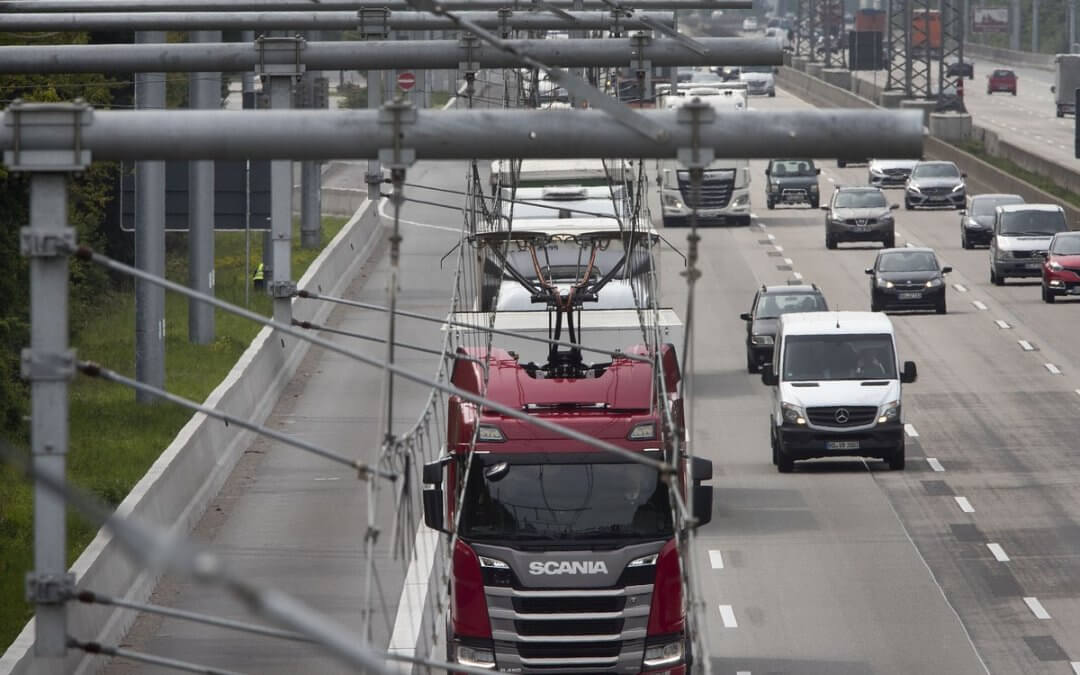 Alemanha inaugura sua primeira autobahn elétrica