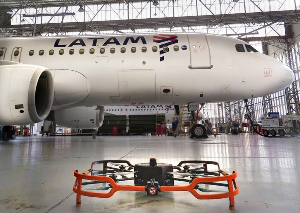 LATAM é a primeira companhia da América Latina a testar drone para inspeção de aeronaves