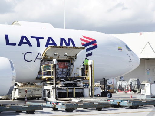 LATAM Cargo oferece 35% de desconto em campanha especial de Carnaval