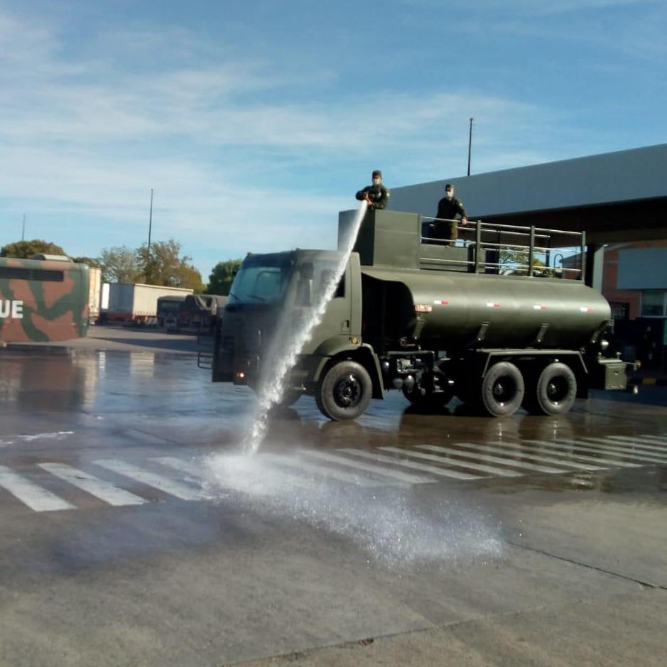 Porto Seco passa por higienização preventiva na fronteira entre Brasil e Argentina