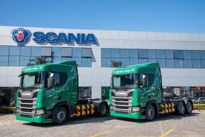 Sem incentivos fiscais, Scania entrega primeiros caminhões a gás