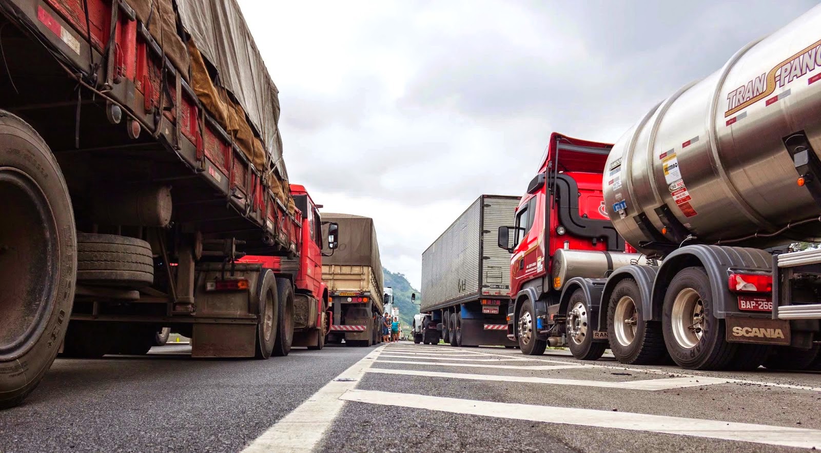 Demanda por transporte rodoviário de cargas no Brasil tem melhor nível desde março, segundo DECOPE