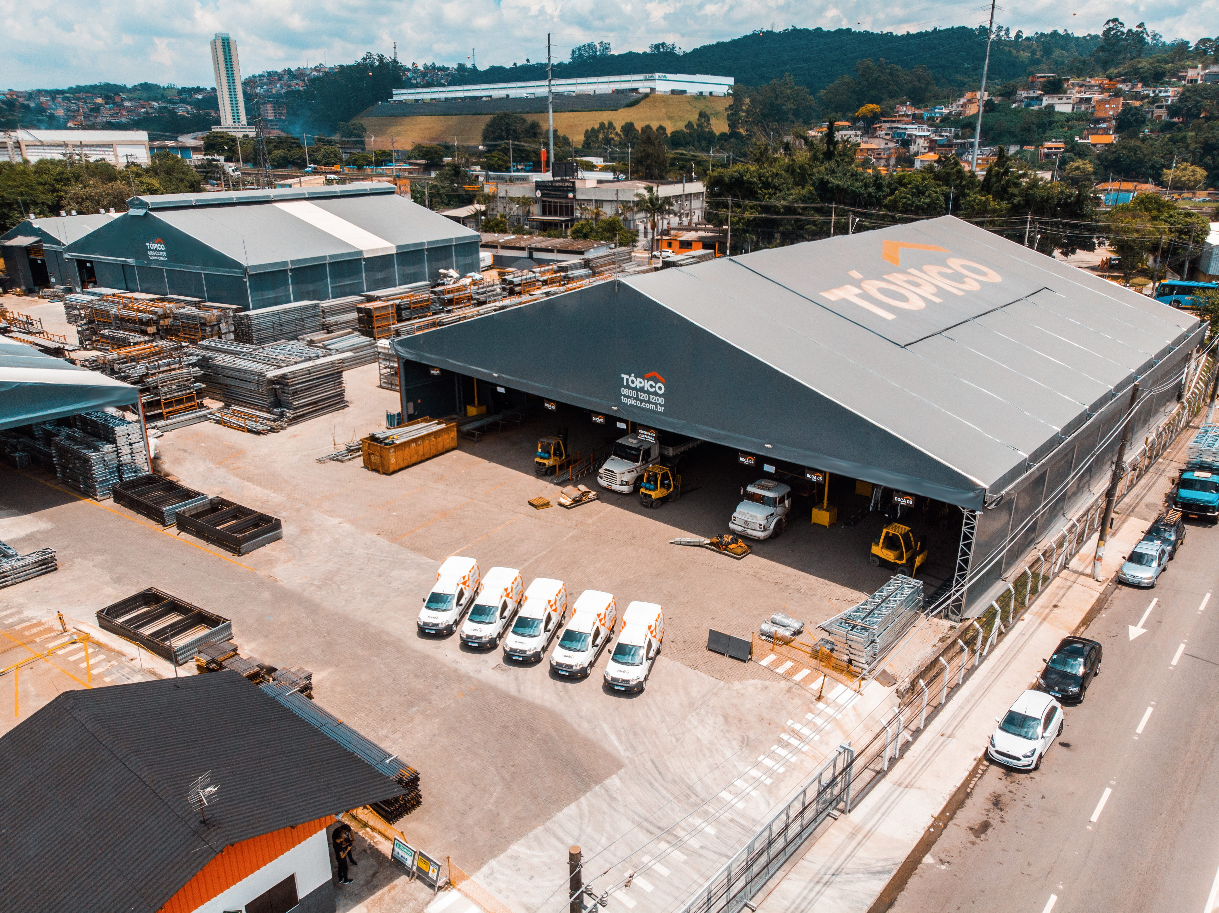 Tópico Galpões inaugura novo Centro de Operações Logísticas