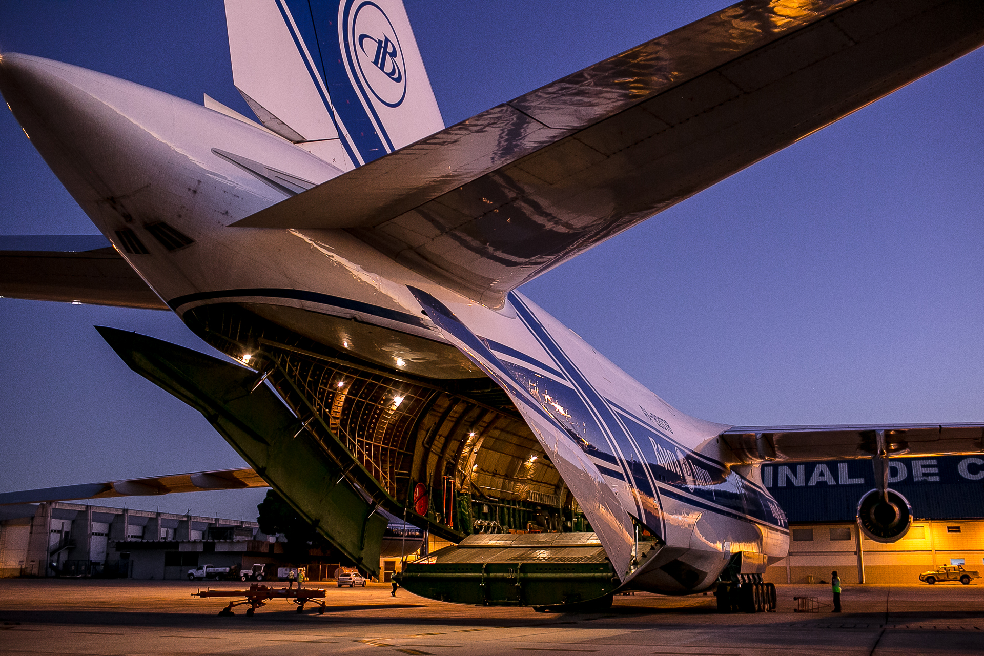 RIOgaleão recebe visita de um dos maiores aviões do mundo