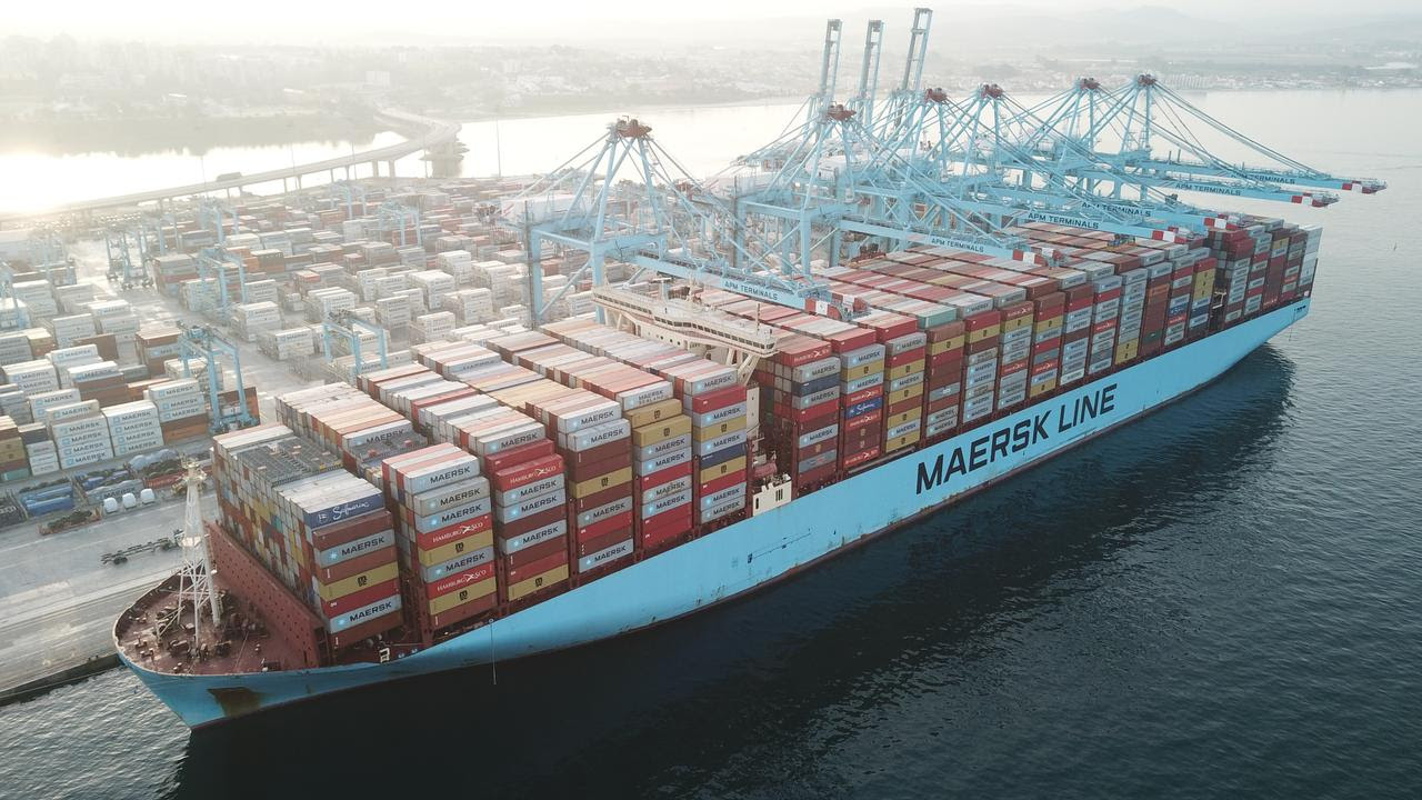 Para superar gargalos logísticos, Maersk amplia investimentos em toda a cadeia logística