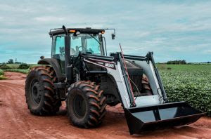 Marispan lança carregador frontal M145 para tratores com até 240CV de potência na Agrishow