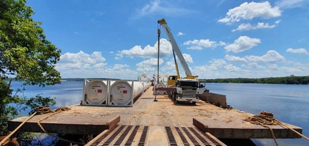 Operação gerenciada pela Kuehne+Nagel consolida logística para campo de produção de gás no Amazonas