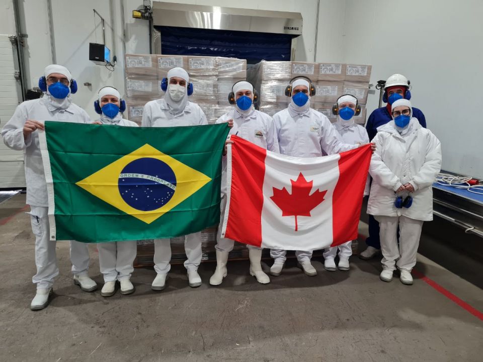 Aurora Coop embarca o 1º contêiner de carne suína para o Canadá