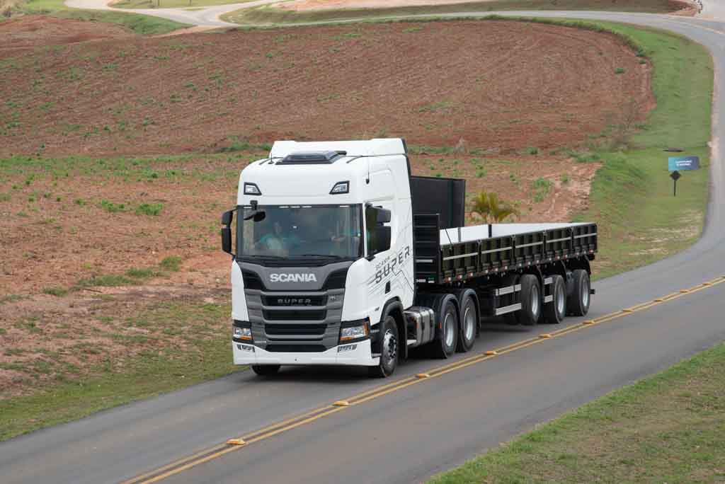 Nova gama de caminhões Super da Scania possui o trem de força mais eficiente de sua história