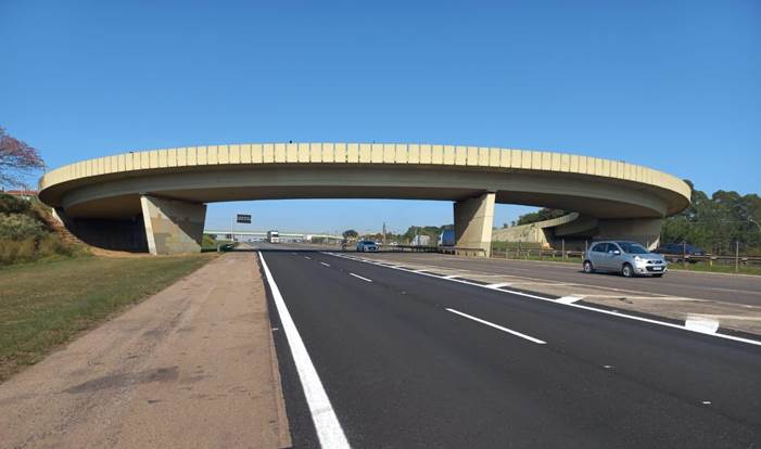 CCR AutoBAn aplica microrrevestimento de alto desempenho na rodovia dos Bandeirantes