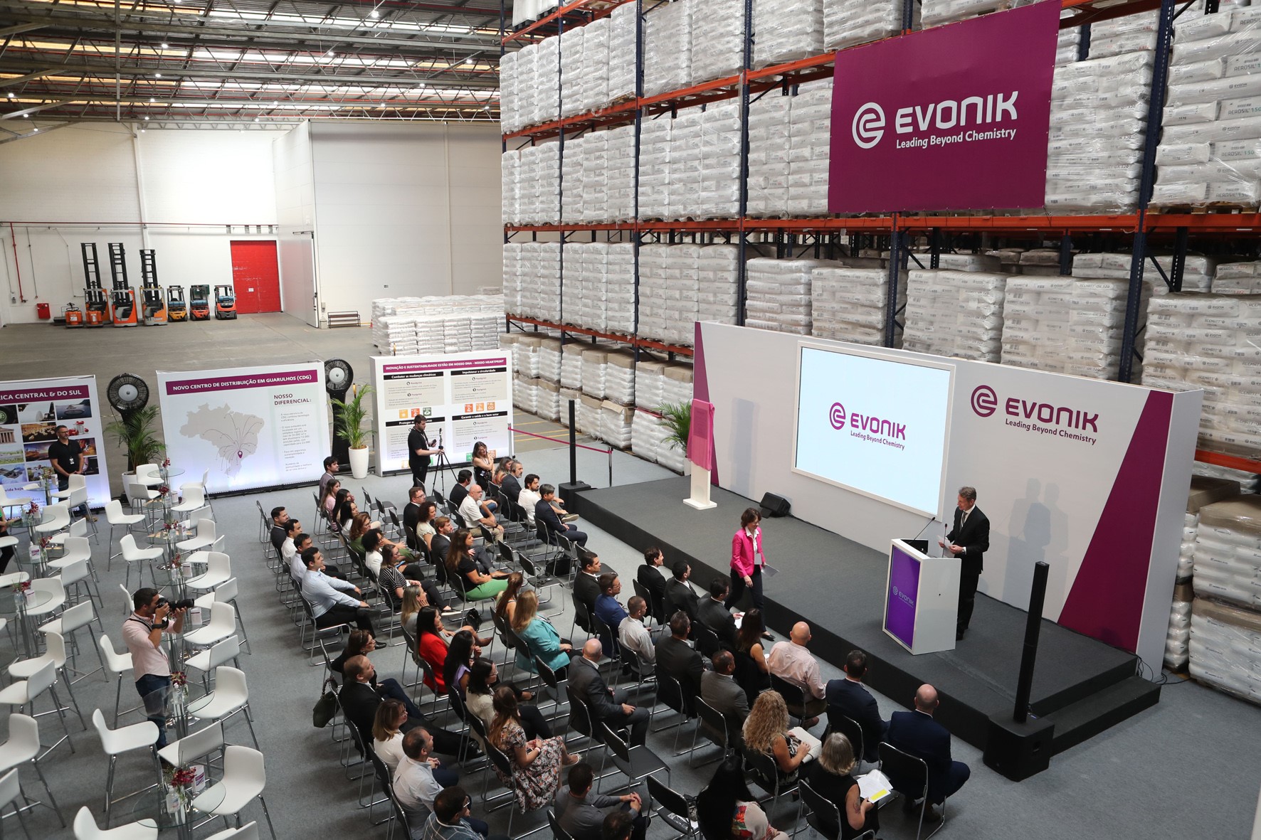 Evonik inaugura moderno Centro de Distribuição