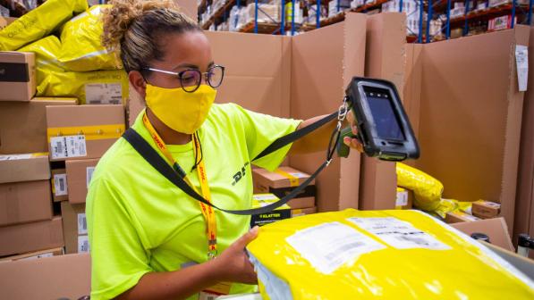 Plataforma digital da DHL auxilia mais de 16 mil clientes em tempos de incertezas logísticas