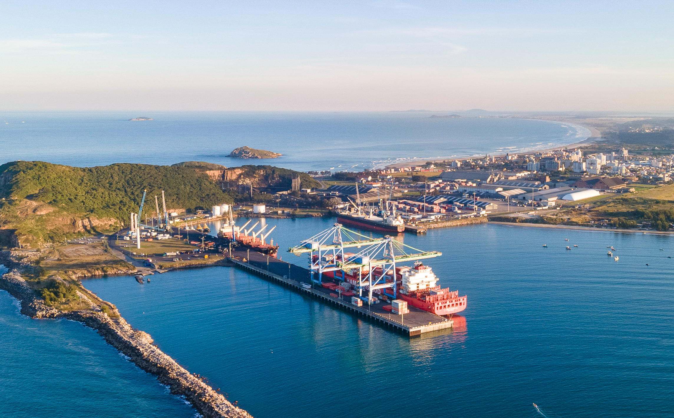 Porto de Imbituba fecha melhor maio de sua história