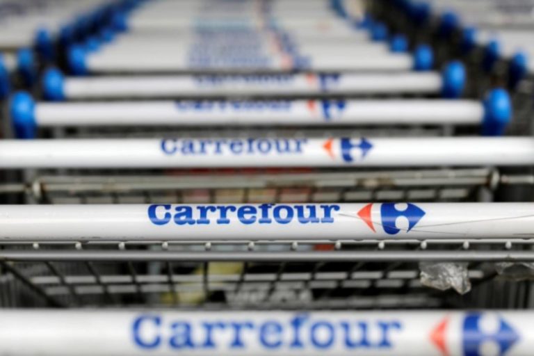 Carrefour conclui a vende de cinco lojas e quatro Centros de Distribuição