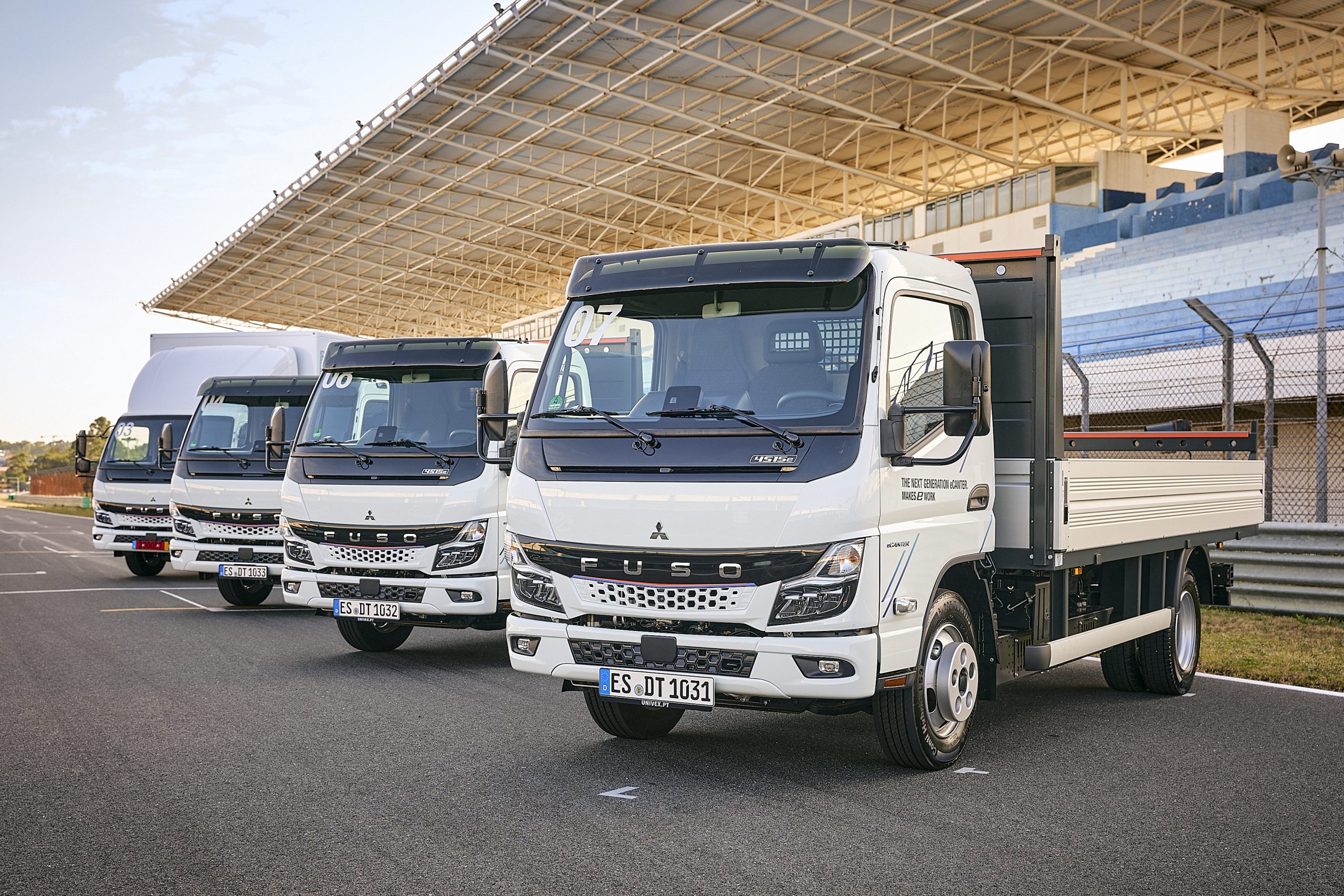 Chile é o primeiro país da América Latina a receber os caminhões elétricos Mercedes-Benz eActros e FUSO Next Generation