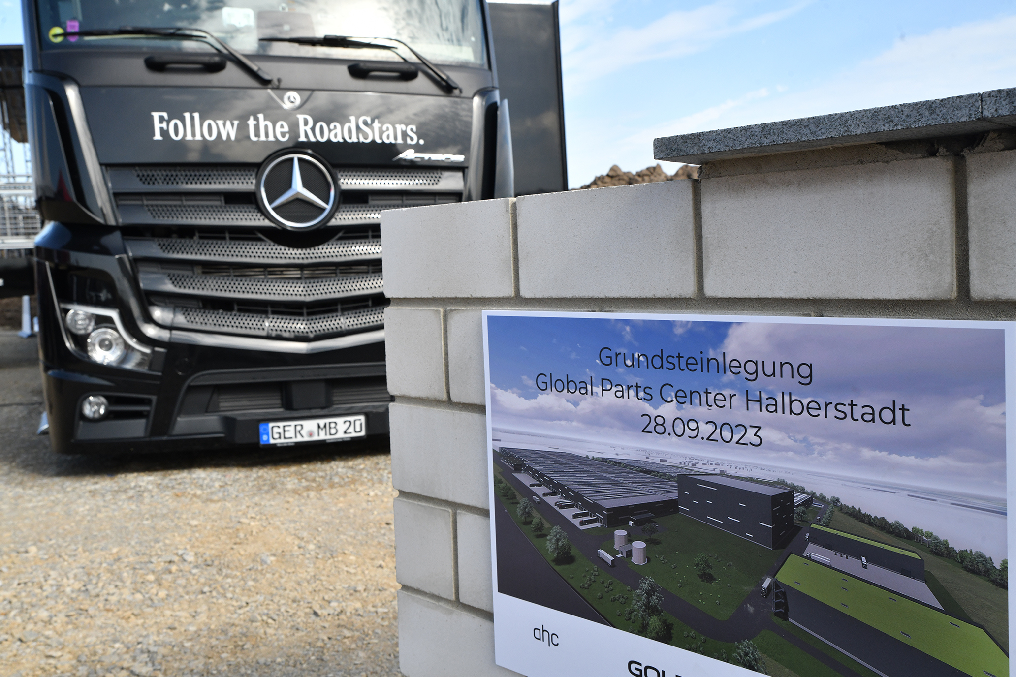 Mercedes-Benz Trucks inicia construção de sua Central Global de Peças na Alemanha