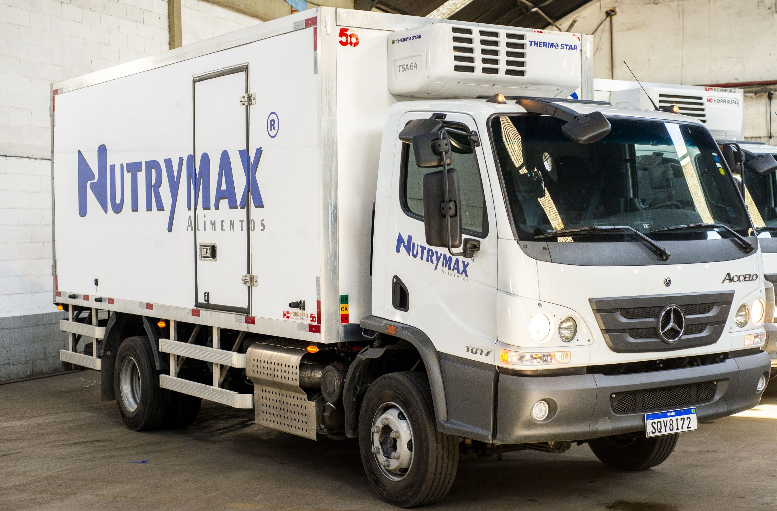 Nutrymax Alimentos adquire 80 caminhões Mercedes-Benz Euro 6 para renovação e ampliação de frota