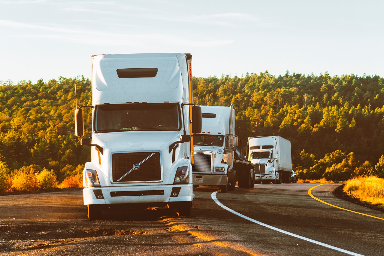 QueroTruck se junta à loja especializada em caminhões Mercedes-Benz