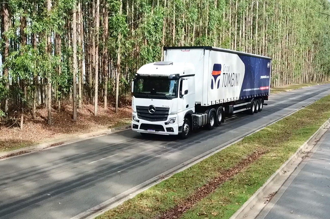 Tombini adquire 100 caminhões extrapesados Mercedes-Benz Actros 2548 para renovação de frota