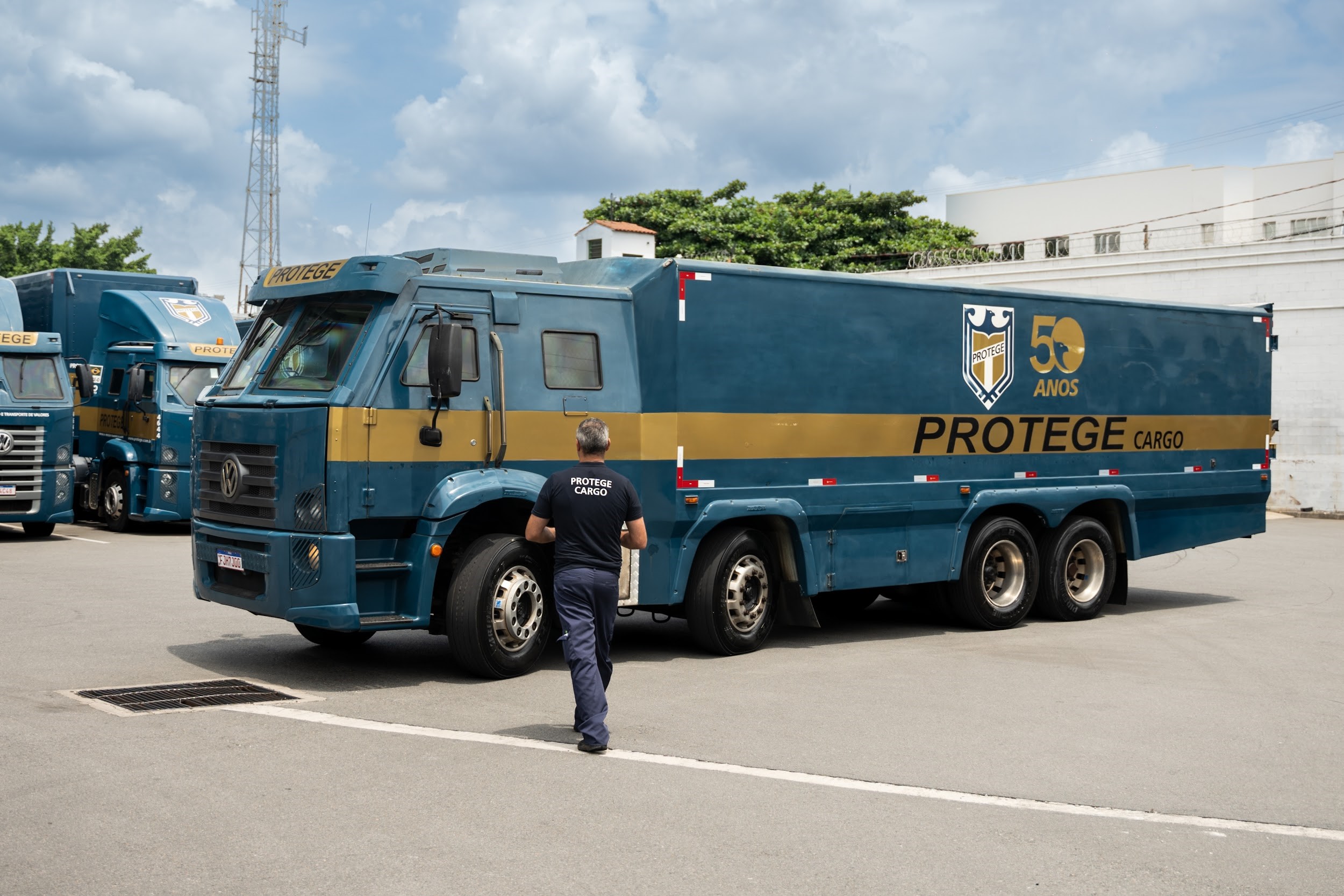 Grupo Protege amplia serviço de transporte de cargas de valor agregado com caminhões 100% blindados